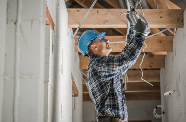 Best Emergency Electrical Repair  in Johnston, IA